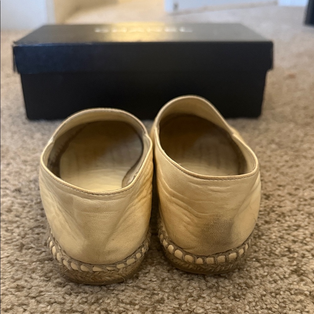 CHANEL Women's Beige and Black Espadrilles - Picture 7 of 8